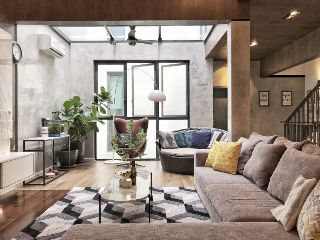 Five Places to Use Texture Paint in Interior Design — source article image